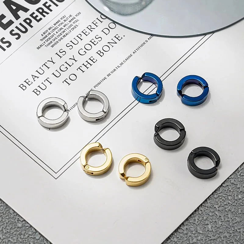 Chainsaw Man Ear Clip - The Pink Controller 