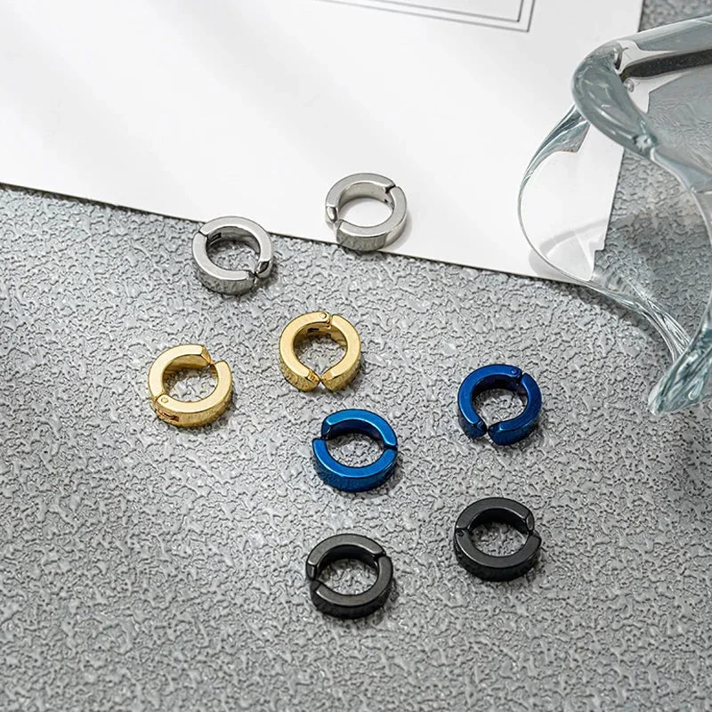 Chainsaw Man Ear Clip - The Pink Controller 