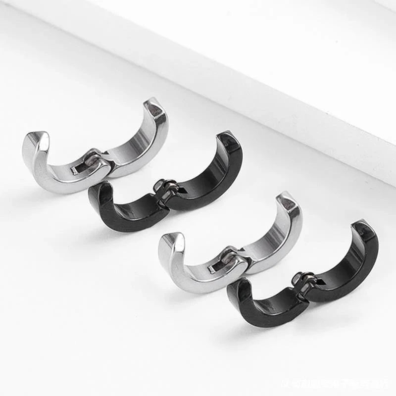 Chainsaw Man Ear Clip - The Pink Controller 