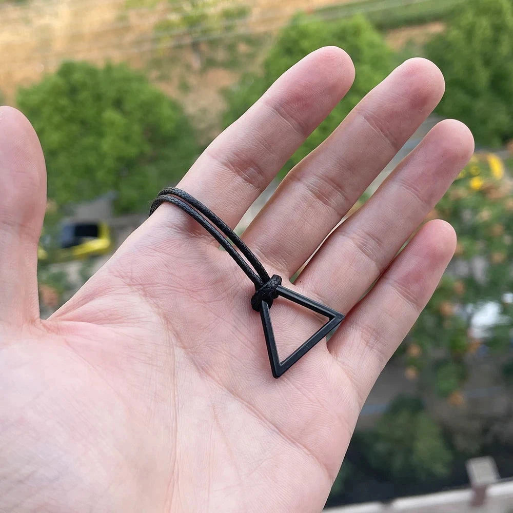 Chainsaw Man Necklace - The Pink Controller 