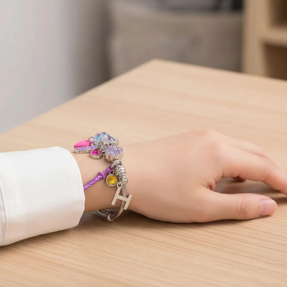 Huntrixx Charm Bracelet - The Pink Controller 