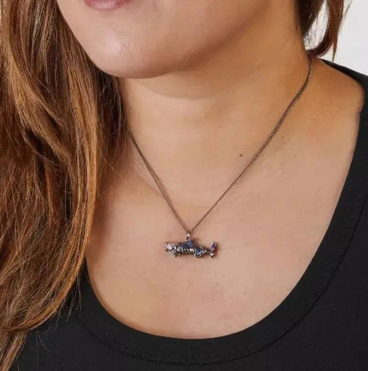 Jinx Shark Necklace - The Pink Controller 