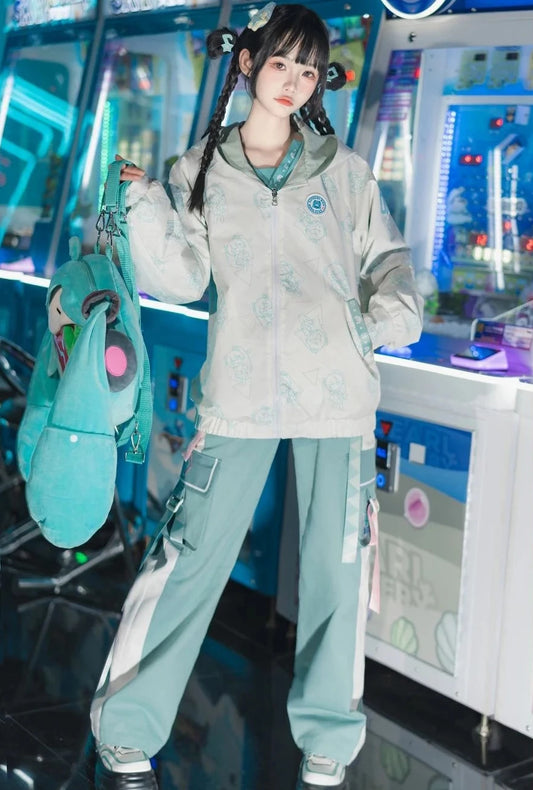 Hatsune Miku Streetwear/Cosplay