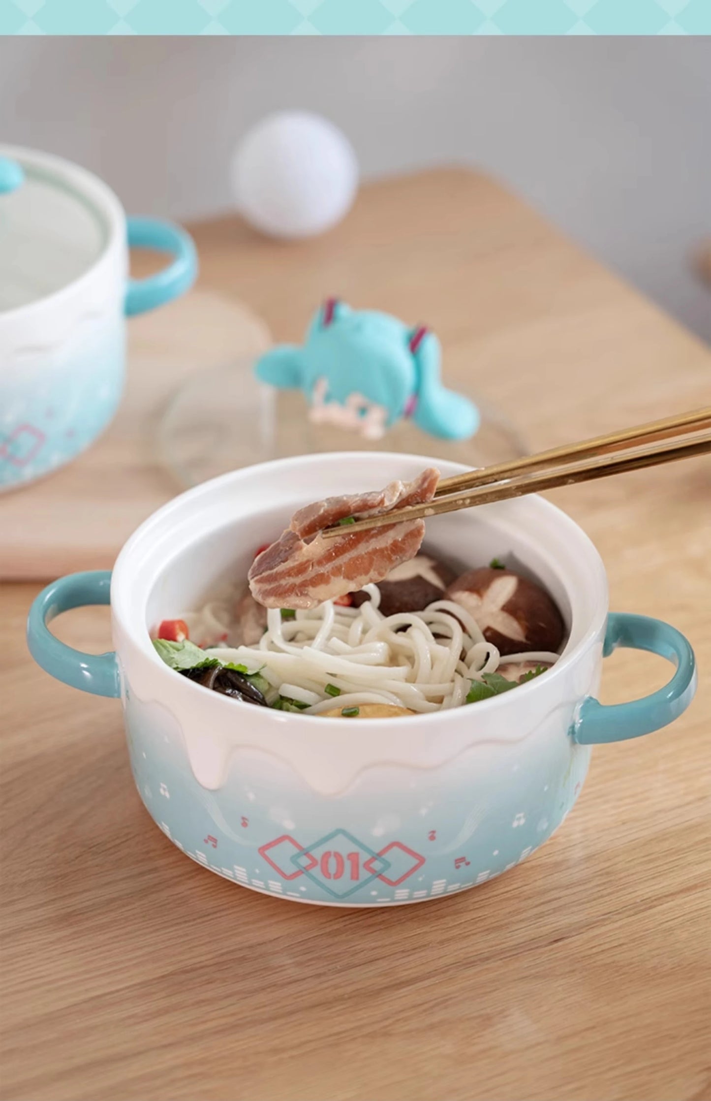 Hatsune Miku Tableware - The Pink Controller