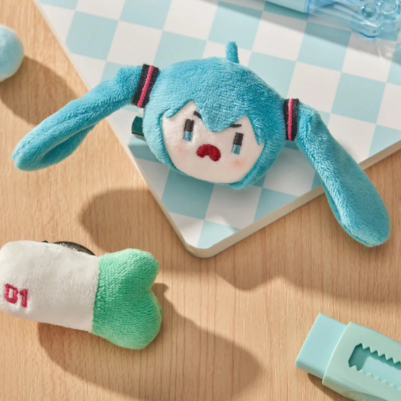 Hatsune Miku Doll Head - The Pink Controller