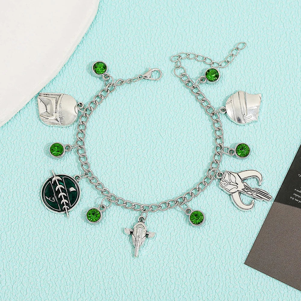 Mandalorian-Inspired Charm Bracelet S9e4b6ba6794842119f7cc96102b179acS