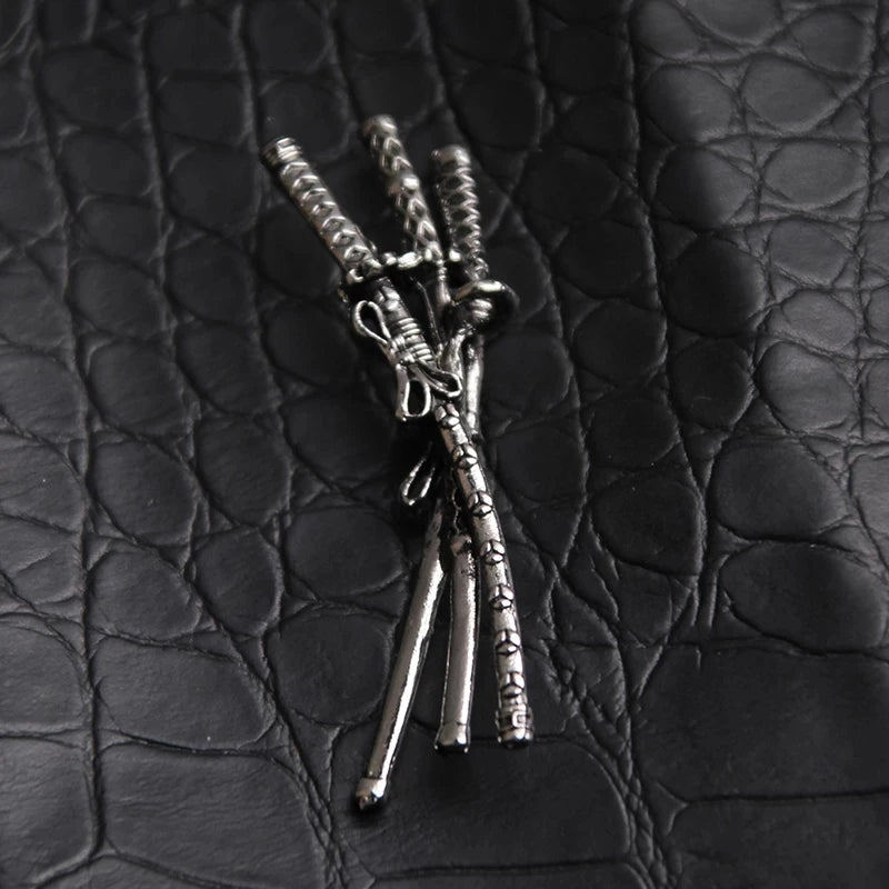 Roronoa Zoro Three Knife Pendant Necklace Sb333bd5206b944e3bbecf33da0c44866P