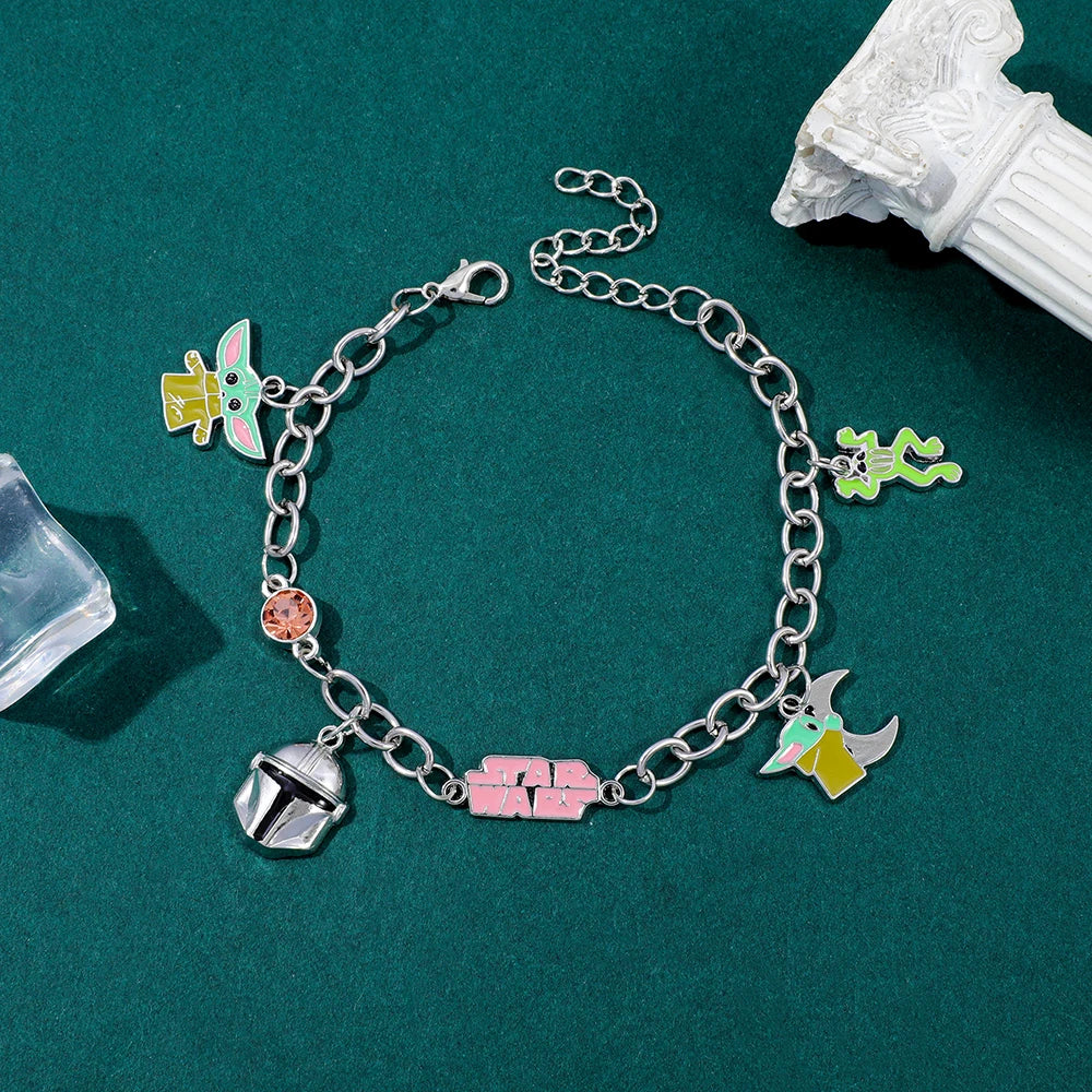 Grogu Charm Bracelet - The Mandalorian-inspired Se657169aa21347b5859294edeb402bb4Z